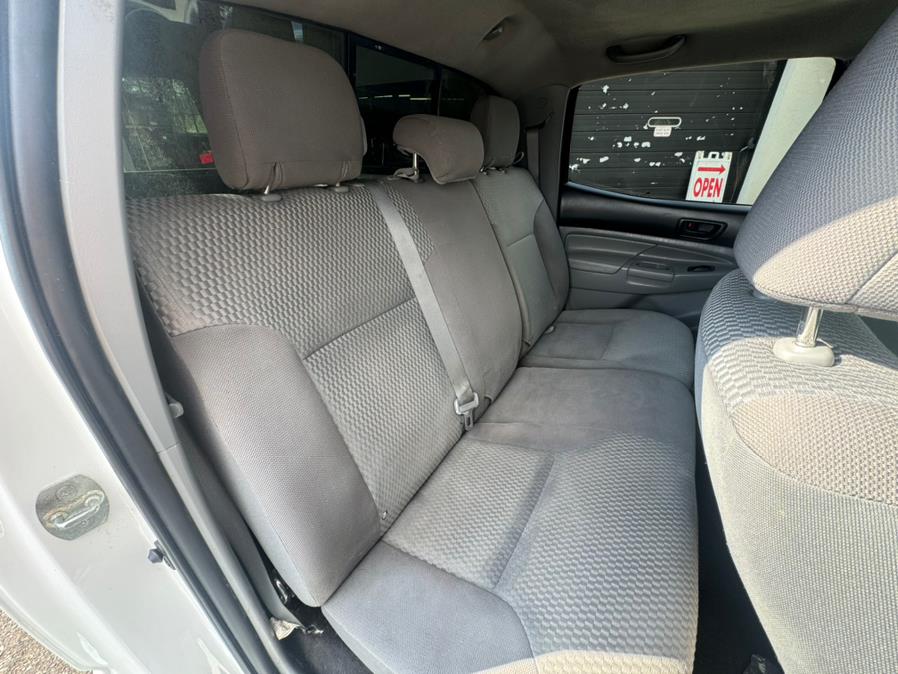 2013 Toyota Tacoma 4WD Double Cab LB V6 AT (Natl), available for sale in West Hartford, Connecticut | AutoMax. West Hartford, Connecticut 2013 Toyota Tacoma 4WD Double Cab LB V6 AT (Natl), available for sale in West Hartford, Connecticut | AutoMax. West Hartford, Connecticut