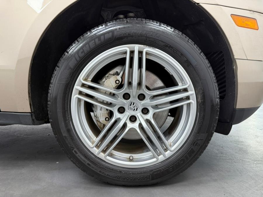 2015 Porsche Macan AWD 4dr S, available for sale in Elizabeth, New Jersey | M Auto Group. Elizabeth, New Jersey 2015 Porsche Macan AWD 4dr S, available for sale in Elizabeth, New Jersey | M Auto Group. Elizabeth, New Jersey