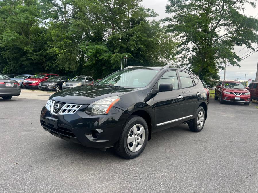 Used 2014 Nissan Rogue Select in Swansea, Massachusetts | Gas On The Run. Swansea, Massachusetts