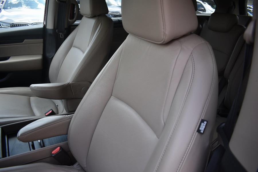 2022 Honda Odyssey EX-L, available for sale in Valley Stream, New York | Certified Performance Motors. Valley Stream, New York 2022 Honda Odyssey EX-L, available for sale in Valley Stream, New York | Certified Performance Motors. Valley Stream, New York