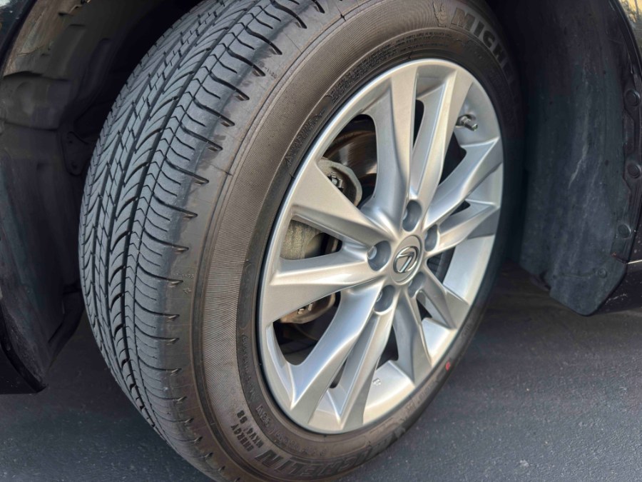 2011 Lexus ES 350 4dr Sdn, available for sale in Lake Forest, California | Pacific Green Line. Lake Forest, California 2011 Lexus ES 350 4dr Sdn, available for sale in Lake Forest, California | Pacific Green Line. Lake Forest, California