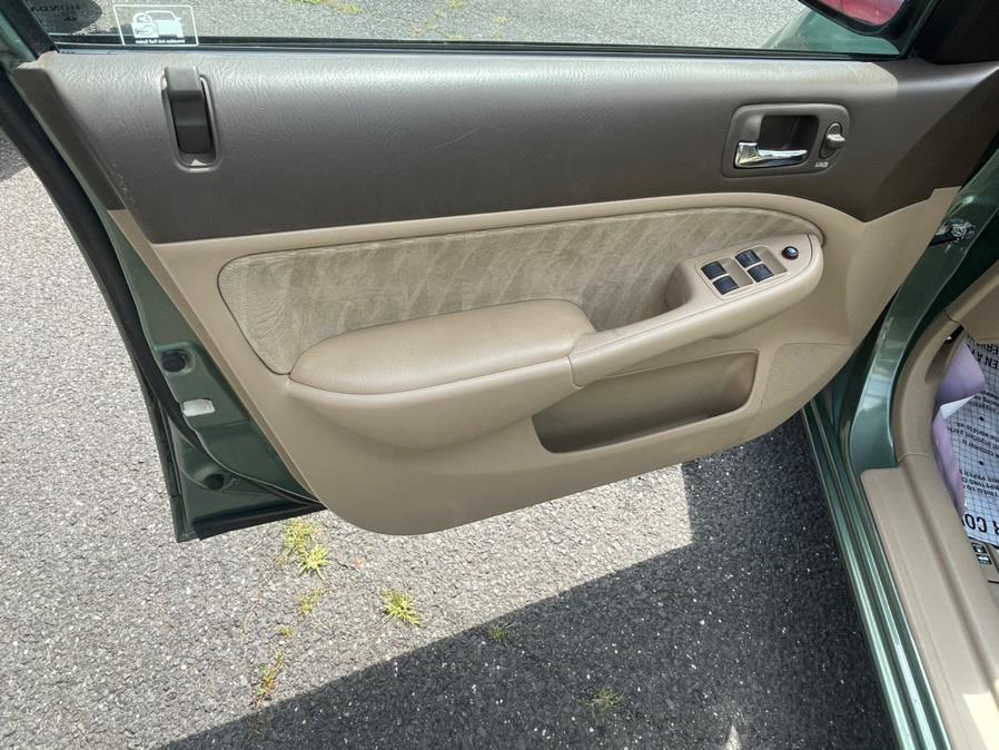 2004 Honda Civic 4dr Sdn LX Auto, available for sale in New Milford, Connecticut | Faustos Auto Body and Repairs LLC. New Milford, Connecticut 2004 Honda Civic 4dr Sdn LX Auto, available for sale in New Milford, Connecticut | Faustos Auto Body and Repairs LLC. New Milford, Connecticut