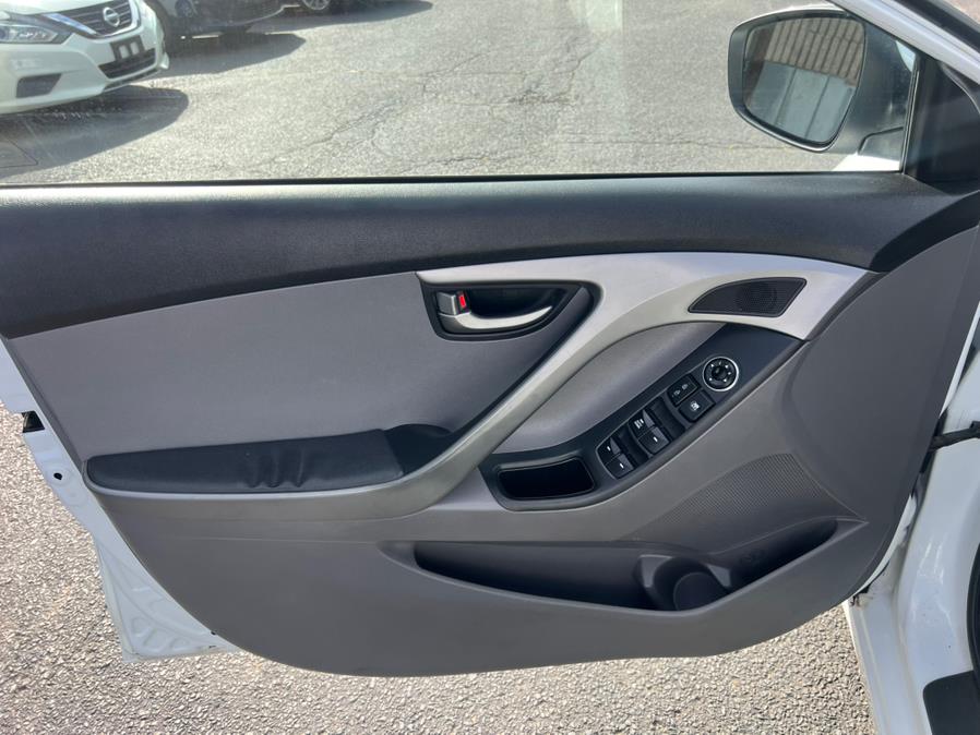 2016 Hyundai Elantra 4dr Sdn Auto SE (Alabama Plant), available for sale in Westfield, Massachusetts | Auto Wings Cop. Westfield, Massachusetts 2016 Hyundai Elantra 4dr Sdn Auto SE (Alabama Plant), available for sale in Westfield, Massachusetts | Auto Wings Cop. Westfield, Massachusetts