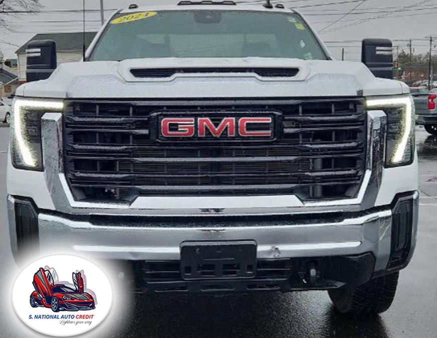 2024 GMC Sierra 3500HD 4WD Reg Cab 142" Pro, available for sale in Meriden, Connecticut | Sandra Auto Broker LLC. Meriden, Connecticut 2024 GMC Sierra 3500HD 4WD Reg Cab 142" Pro, available for sale in Meriden, Connecticut | Sandra Auto Broker LLC. Meriden, Connecticut