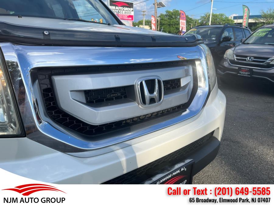 2011 Honda Pilot 4WD 4dr Touring w/RES & Navi, available for sale in Elmwood Park, New Jersey | NJM Auto Group. Elmwood Park, New Jersey 2011 Honda Pilot 4WD 4dr Touring w/RES & Navi, available for sale in Elmwood Park, New Jersey | NJM Auto Group. Elmwood Park, New Jersey