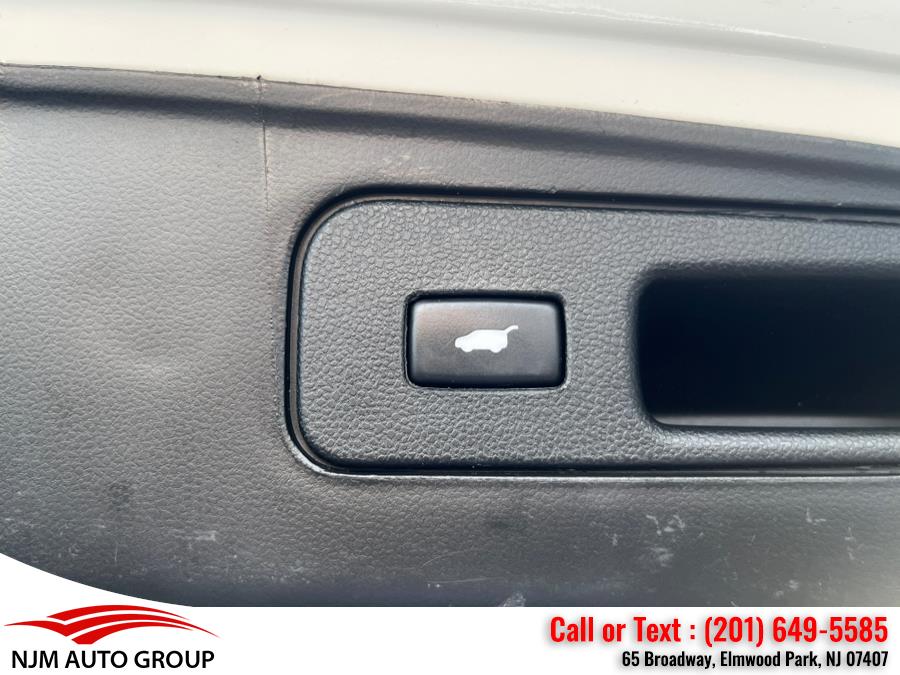 2011 Honda Pilot 4WD 4dr Touring w/RES & Navi, available for sale in Elmwood Park, New Jersey | NJM Auto Group. Elmwood Park, New Jersey 2011 Honda Pilot 4WD 4dr Touring w/RES & Navi, available for sale in Elmwood Park, New Jersey | NJM Auto Group. Elmwood Park, New Jersey