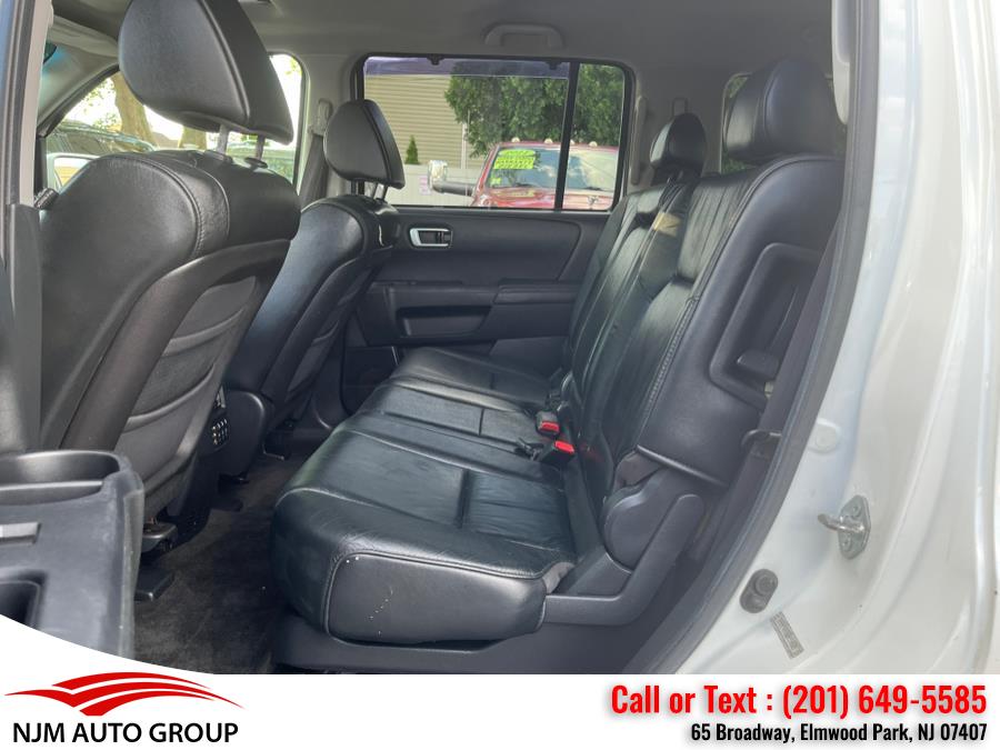 2011 Honda Pilot 4WD 4dr Touring w/RES & Navi, available for sale in Elmwood Park, New Jersey | NJM Auto Group. Elmwood Park, New Jersey 2011 Honda Pilot 4WD 4dr Touring w/RES & Navi, available for sale in Elmwood Park, New Jersey | NJM Auto Group. Elmwood Park, New Jersey