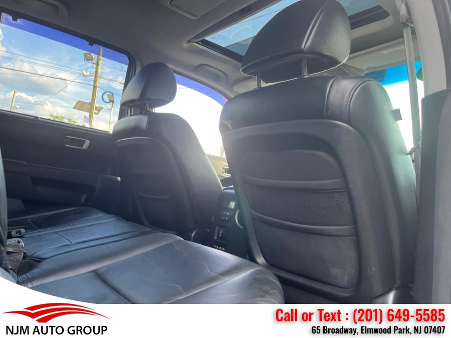 2011 Honda Pilot 4WD 4dr Touring w/RES & Navi, available for sale in Elmwood Park, New Jersey | NJM Auto Group. Elmwood Park, New Jersey 2011 Honda Pilot 4WD 4dr Touring w/RES & Navi, available for sale in Elmwood Park, New Jersey | NJM Auto Group. Elmwood Park, New Jersey