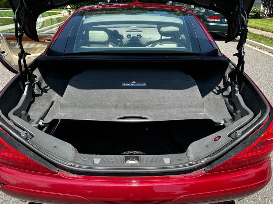2004 Mercedes-benz Sl-class SL 500 2dr Convertible, available for sale in Hempstead, New York | VIP Auto Credit Express. Hempstead, New York 2004 Mercedes-benz Sl-class SL 500 2dr Convertible, available for sale in Hempstead, New York | VIP Auto Credit Express. Hempstead, New York