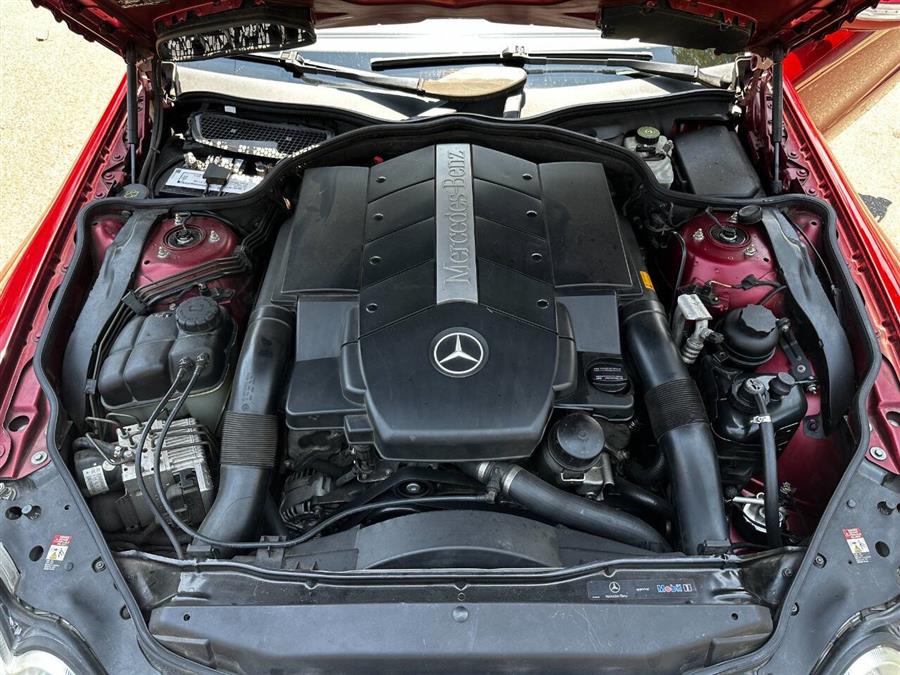 2004 Mercedes-benz Sl-class SL 500 2dr Convertible, available for sale in Hempstead, New York | VIP Auto Credit Express. Hempstead, New York 2004 Mercedes-benz Sl-class SL 500 2dr Convertible, available for sale in Hempstead, New York | VIP Auto Credit Express. Hempstead, New York