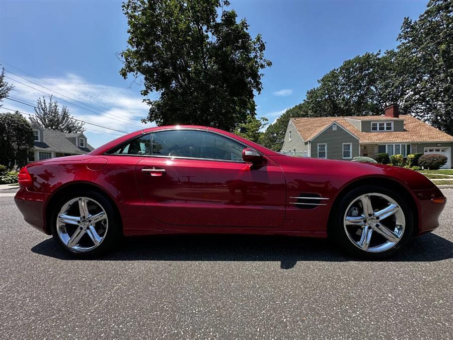 2004 Mercedes-benz Sl-class SL 500 2dr Convertible, available for sale in Hempstead, New York | VIP Auto Credit Express. Hempstead, New York 2004 Mercedes-benz Sl-class SL 500 2dr Convertible, available for sale in Hempstead, New York | VIP Auto Credit Express. Hempstead, New York