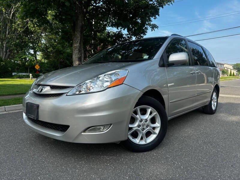 2006 Toyota Sienna XLE 7 Passenger 4dr Mini Van, available for sale in Hempstead, New York | VIP Auto Credit Express. Hempstead, New York 2006 Toyota Sienna XLE 7 Passenger 4dr Mini Van, available for sale in Hempstead, New York | VIP Auto Credit Express. Hempstead, New York