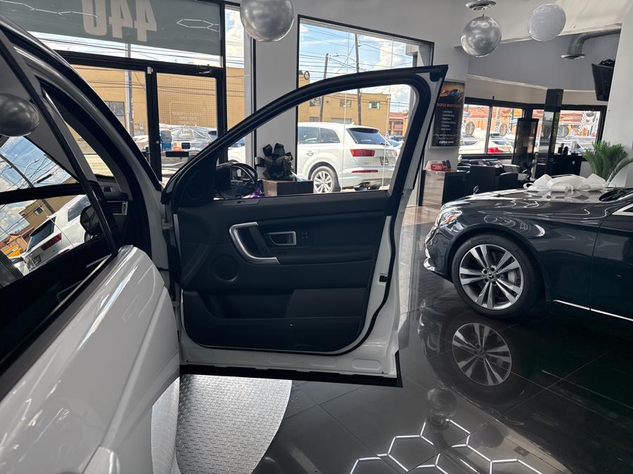 2017 Land Rover Discovery Sport HSE 4WD, available for sale in Jersey City, New Jersey | Luxe Auto Galleria. Jersey City, New Jersey 2017 Land Rover Discovery Sport HSE 4WD, available for sale in Jersey City, New Jersey | Luxe Auto Galleria. Jersey City, New Jersey