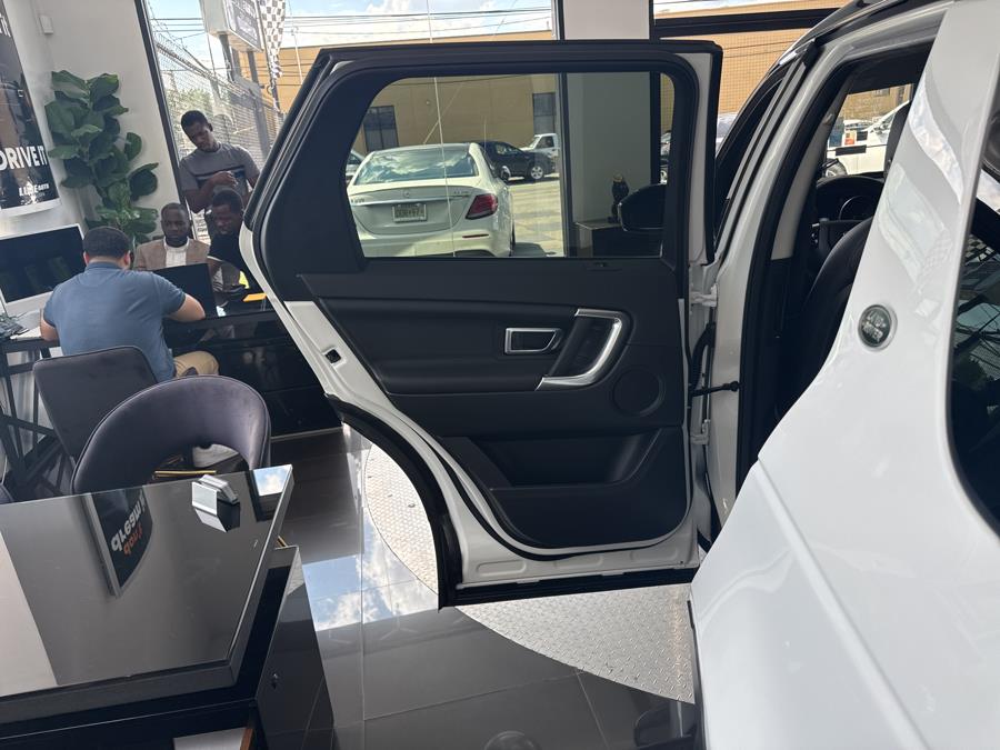 2017 Land Rover Discovery Sport HSE 4WD, available for sale in Jersey City, New Jersey | Luxe Auto Galleria. Jersey City, New Jersey 2017 Land Rover Discovery Sport HSE 4WD, available for sale in Jersey City, New Jersey | Luxe Auto Galleria. Jersey City, New Jersey