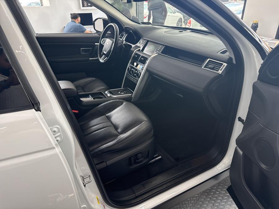 2017 Land Rover Discovery Sport HSE 4WD, available for sale in Jersey City, New Jersey | Luxe Auto Galleria. Jersey City, New Jersey 2017 Land Rover Discovery Sport HSE 4WD, available for sale in Jersey City, New Jersey | Luxe Auto Galleria. Jersey City, New Jersey