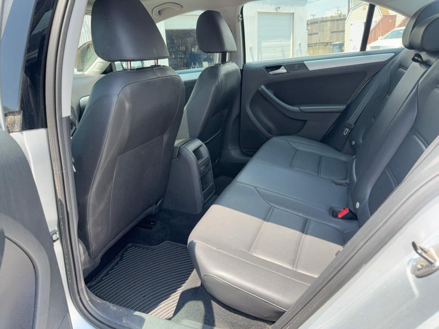 2014 Volkswagen Jetta Sedan 4dr Auto SE PZEV, available for sale in West Babylon, New York | Best Buy Auto Stop. West Babylon, New York 2014 Volkswagen Jetta Sedan 4dr Auto SE PZEV, available for sale in West Babylon, New York | Best Buy Auto Stop. West Babylon, New York