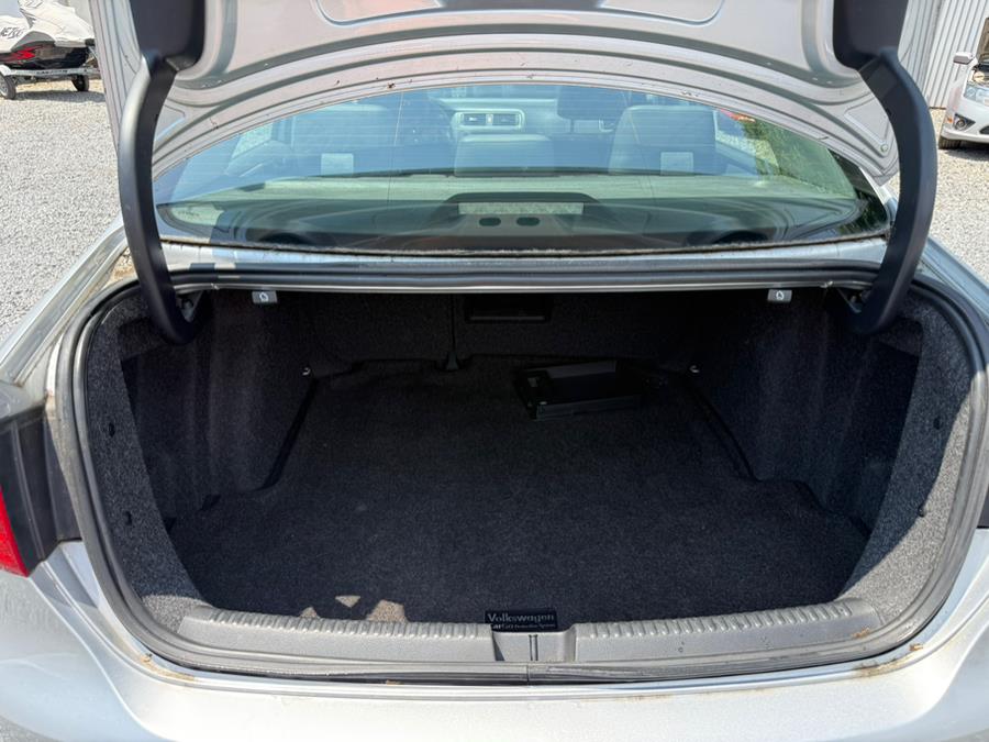 2014 Volkswagen Jetta Sedan 4dr Auto SE PZEV, available for sale in West Babylon, New York | Best Buy Auto Stop. West Babylon, New York 2014 Volkswagen Jetta Sedan 4dr Auto SE PZEV, available for sale in West Babylon, New York | Best Buy Auto Stop. West Babylon, New York