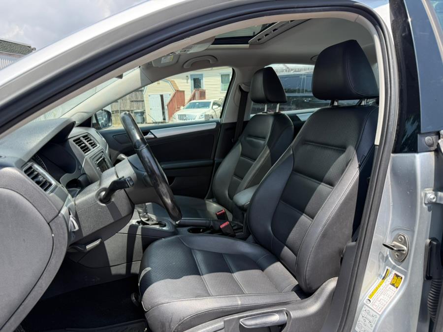 2014 Volkswagen Jetta Sedan 4dr Auto SE PZEV, available for sale in West Babylon, New York | Best Buy Auto Stop. West Babylon, New York 2014 Volkswagen Jetta Sedan 4dr Auto SE PZEV, available for sale in West Babylon, New York | Best Buy Auto Stop. West Babylon, New York