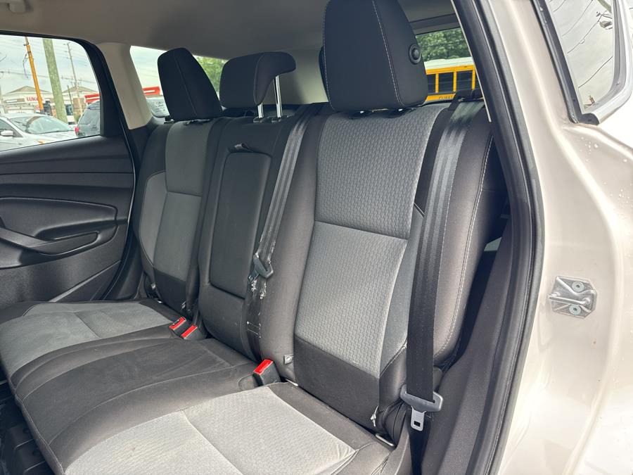2018 Ford Escape SE FWD, available for sale in Little Ferry, New Jersey | Victoria Preowned Autos Inc. Little Ferry, New Jersey 2018 Ford Escape SE FWD, available for sale in Little Ferry, New Jersey | Victoria Preowned Autos Inc. Little Ferry, New Jersey