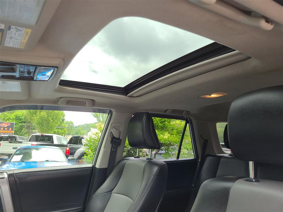 2018 Toyota 4Runner SR5 Premium 4WD (Natl), available for sale in Canton, Connecticut | Lava Motors. Canton, Connecticut 2018 Toyota 4Runner SR5 Premium 4WD (Natl), available for sale in Canton, Connecticut | Lava Motors. Canton, Connecticut