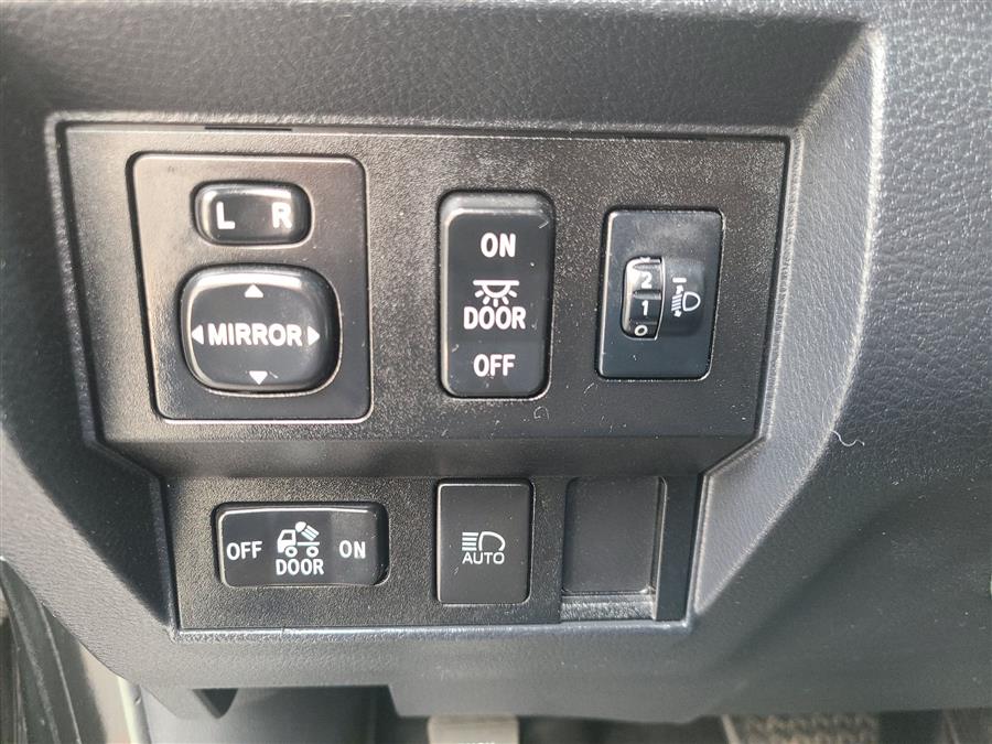 2019 Toyota Tundra 4WD SR Double Cab 6.5'' Bed 5.7L (Natl), available for sale in Canton, Connecticut | Lava Motors. Canton, Connecticut 2019 Toyota Tundra 4WD SR Double Cab 6.5'' Bed 5.7L (Natl), available for sale in Canton, Connecticut | Lava Motors. Canton, Connecticut
