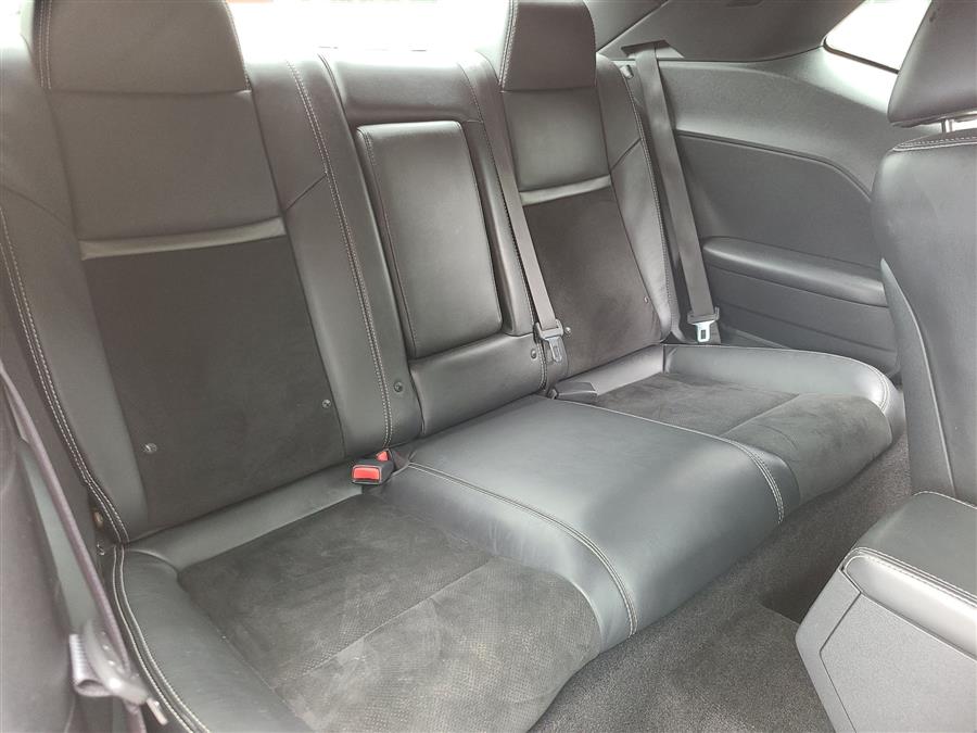 2014 Dodge Challenger 2dr Cpe R/T, available for sale in Canton, Connecticut | Lava Motors. Canton, Connecticut 2014 Dodge Challenger 2dr Cpe R/T, available for sale in Canton, Connecticut | Lava Motors. Canton, Connecticut