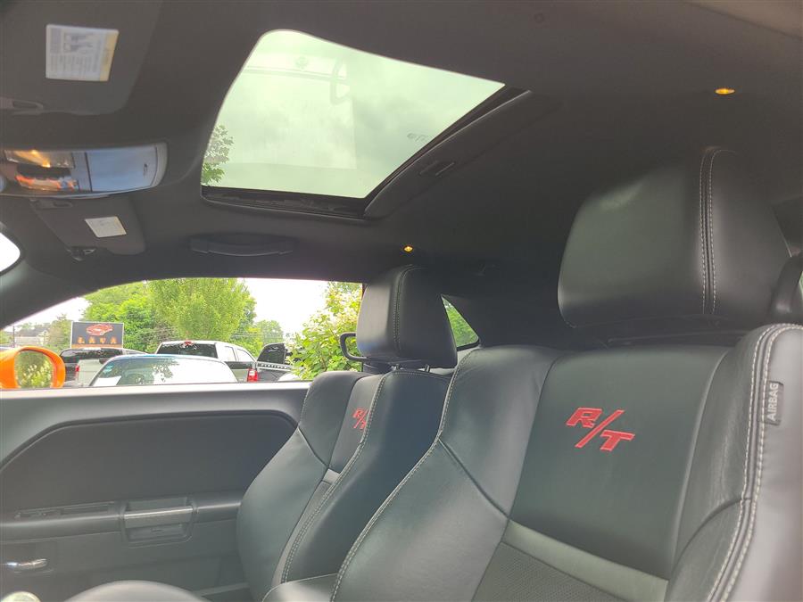 2014 Dodge Challenger 2dr Cpe R/T, available for sale in Canton, Connecticut | Lava Motors. Canton, Connecticut 2014 Dodge Challenger 2dr Cpe R/T, available for sale in Canton, Connecticut | Lava Motors. Canton, Connecticut