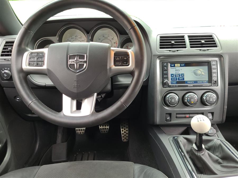 2014 Dodge Challenger 2dr Cpe R/T, available for sale in Canton, Connecticut | Lava Motors. Canton, Connecticut 2014 Dodge Challenger 2dr Cpe R/T, available for sale in Canton, Connecticut | Lava Motors. Canton, Connecticut
