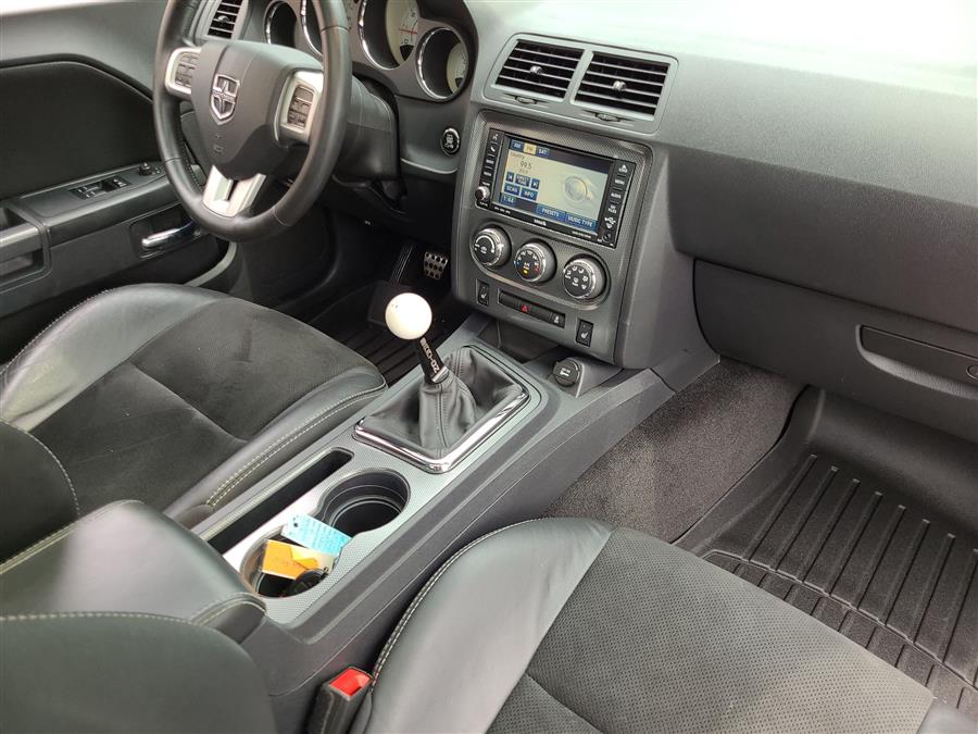 2014 Dodge Challenger 2dr Cpe R/T, available for sale in Canton, Connecticut | Lava Motors. Canton, Connecticut 2014 Dodge Challenger 2dr Cpe R/T, available for sale in Canton, Connecticut | Lava Motors. Canton, Connecticut