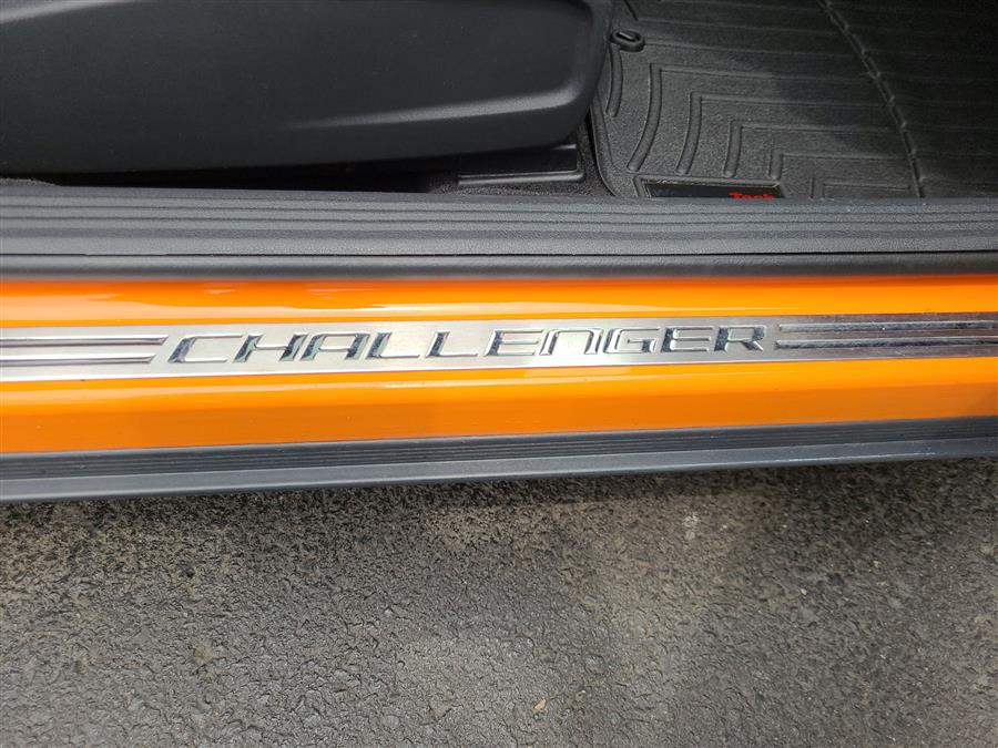 2014 Dodge Challenger 2dr Cpe R/T, available for sale in Canton, Connecticut | Lava Motors. Canton, Connecticut 2014 Dodge Challenger 2dr Cpe R/T, available for sale in Canton, Connecticut | Lava Motors. Canton, Connecticut