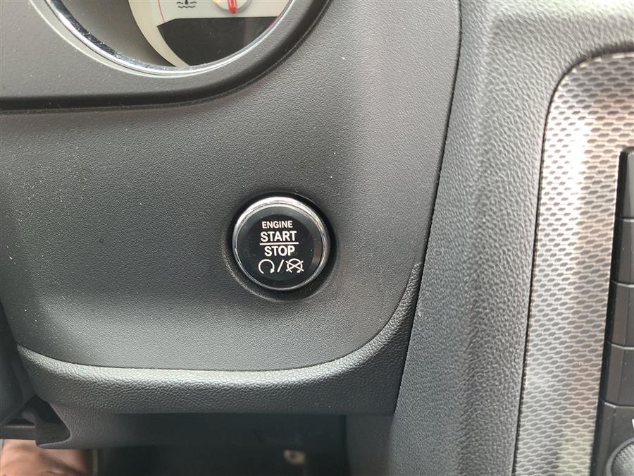 2014 Dodge Challenger 2dr Cpe R/T, available for sale in Canton, Connecticut | Lava Motors. Canton, Connecticut 2014 Dodge Challenger 2dr Cpe R/T, available for sale in Canton, Connecticut | Lava Motors. Canton, Connecticut