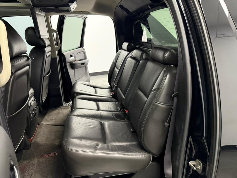 2011 Cadillac Escalade EXT AWD 4dr Luxury, available for sale in Elizabeth, New Jersey | M Auto Group. Elizabeth, New Jersey 2011 Cadillac Escalade EXT AWD 4dr Luxury, available for sale in Elizabeth, New Jersey | M Auto Group. Elizabeth, New Jersey