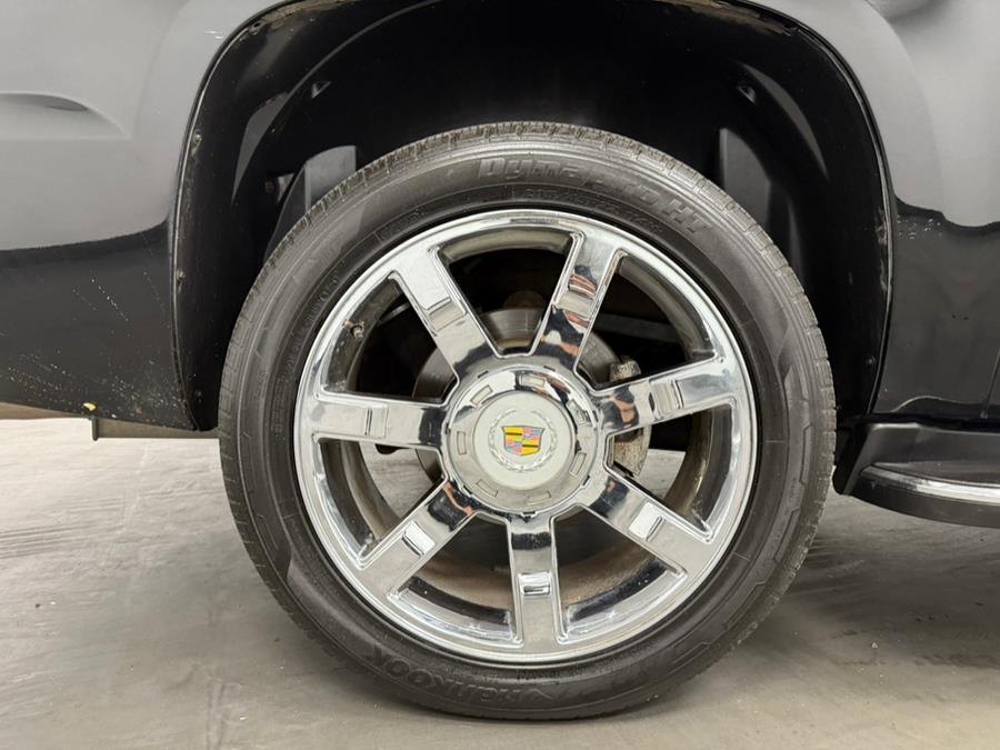 2011 Cadillac Escalade EXT AWD 4dr Luxury, available for sale in Elizabeth, New Jersey | M Auto Group. Elizabeth, New Jersey 2011 Cadillac Escalade EXT AWD 4dr Luxury, available for sale in Elizabeth, New Jersey | M Auto Group. Elizabeth, New Jersey