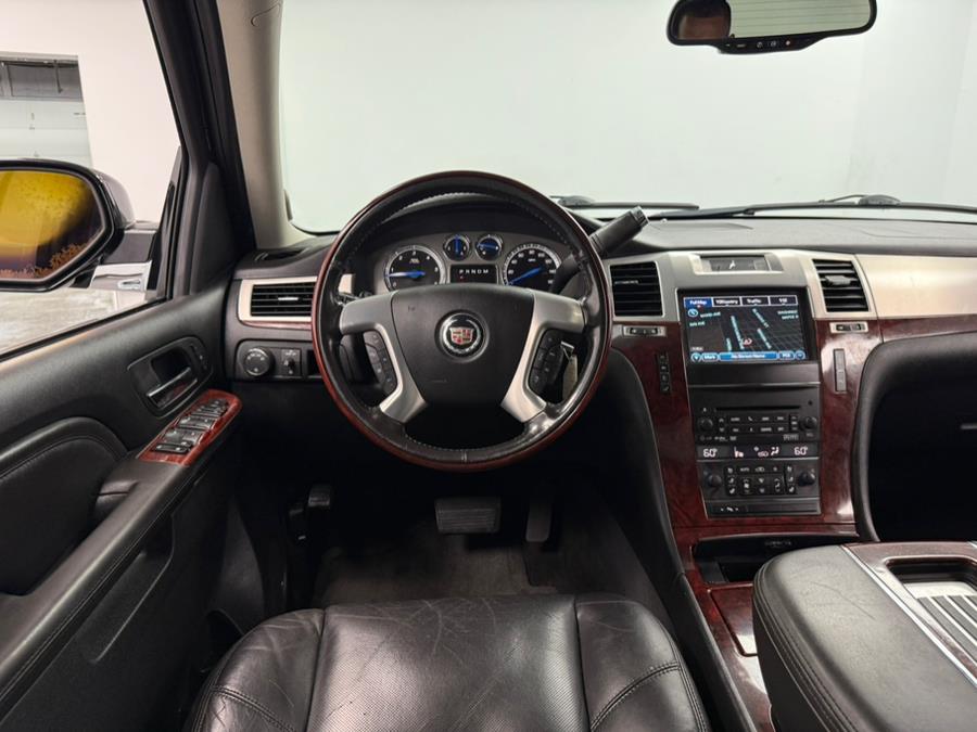 2011 Cadillac Escalade EXT AWD 4dr Luxury, available for sale in Elizabeth, New Jersey | M Auto Group. Elizabeth, New Jersey 2011 Cadillac Escalade EXT AWD 4dr Luxury, available for sale in Elizabeth, New Jersey | M Auto Group. Elizabeth, New Jersey