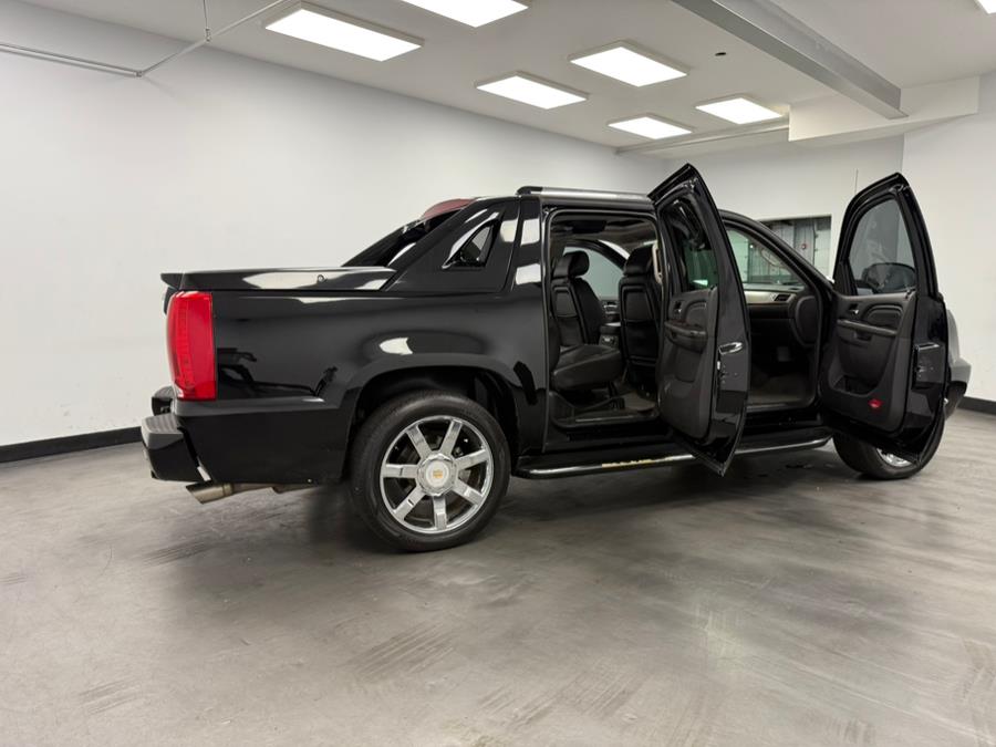 2011 Cadillac Escalade EXT AWD 4dr Luxury, available for sale in Elizabeth, New Jersey | M Auto Group. Elizabeth, New Jersey 2011 Cadillac Escalade EXT AWD 4dr Luxury, available for sale in Elizabeth, New Jersey | M Auto Group. Elizabeth, New Jersey
