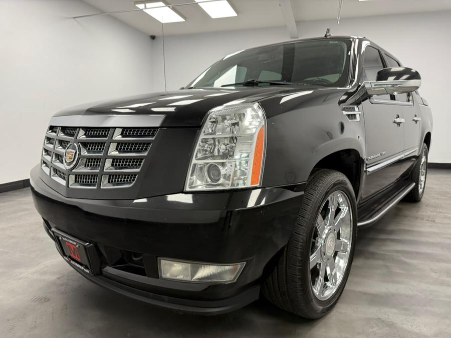2011 Cadillac Escalade EXT AWD 4dr Luxury, available for sale in Elizabeth, New Jersey | M Auto Group. Elizabeth, New Jersey 2011 Cadillac Escalade EXT AWD 4dr Luxury, available for sale in Elizabeth, New Jersey | M Auto Group. Elizabeth, New Jersey