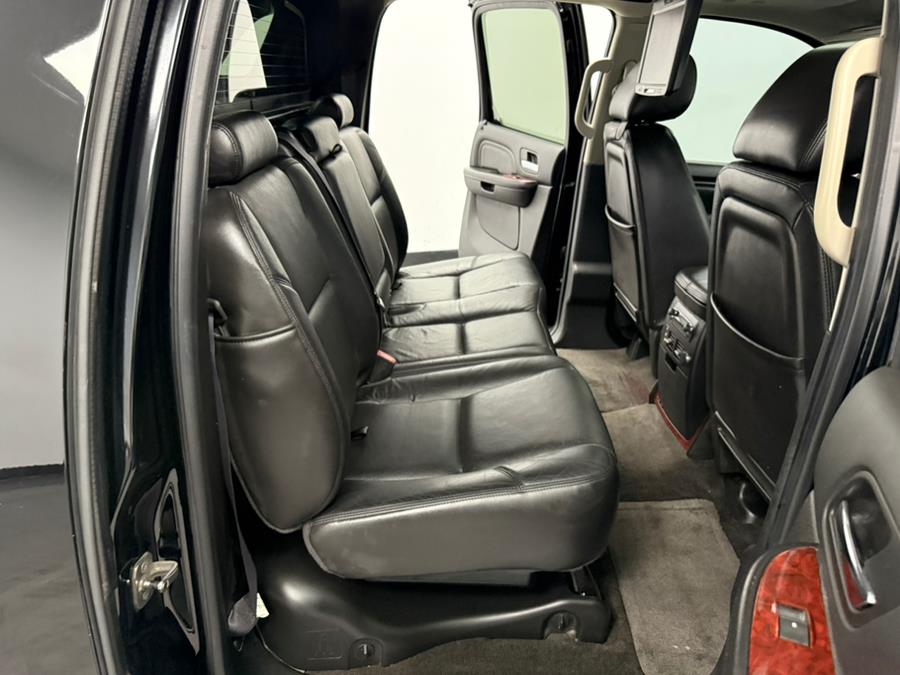 2011 Cadillac Escalade EXT AWD 4dr Luxury, available for sale in Elizabeth, New Jersey | M Auto Group. Elizabeth, New Jersey 2011 Cadillac Escalade EXT AWD 4dr Luxury, available for sale in Elizabeth, New Jersey | M Auto Group. Elizabeth, New Jersey