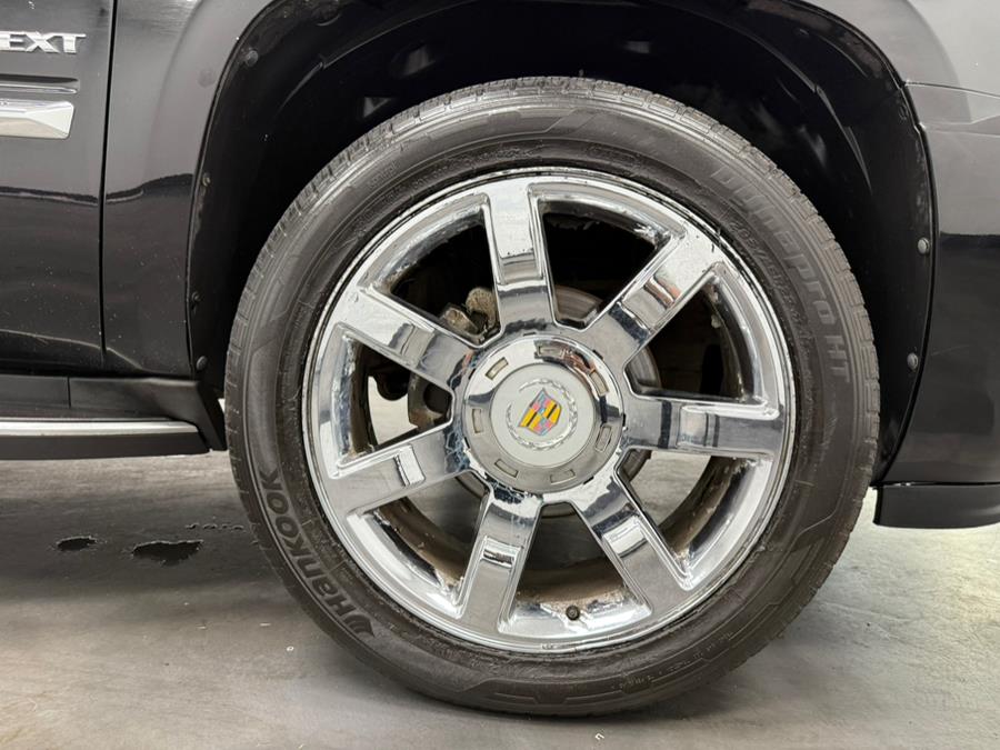 2011 Cadillac Escalade EXT AWD 4dr Luxury, available for sale in Elizabeth, New Jersey | M Auto Group. Elizabeth, New Jersey 2011 Cadillac Escalade EXT AWD 4dr Luxury, available for sale in Elizabeth, New Jersey | M Auto Group. Elizabeth, New Jersey