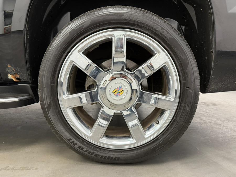 2011 Cadillac Escalade EXT AWD 4dr Luxury, available for sale in Elizabeth, New Jersey | M Auto Group. Elizabeth, New Jersey 2011 Cadillac Escalade EXT AWD 4dr Luxury, available for sale in Elizabeth, New Jersey | M Auto Group. Elizabeth, New Jersey