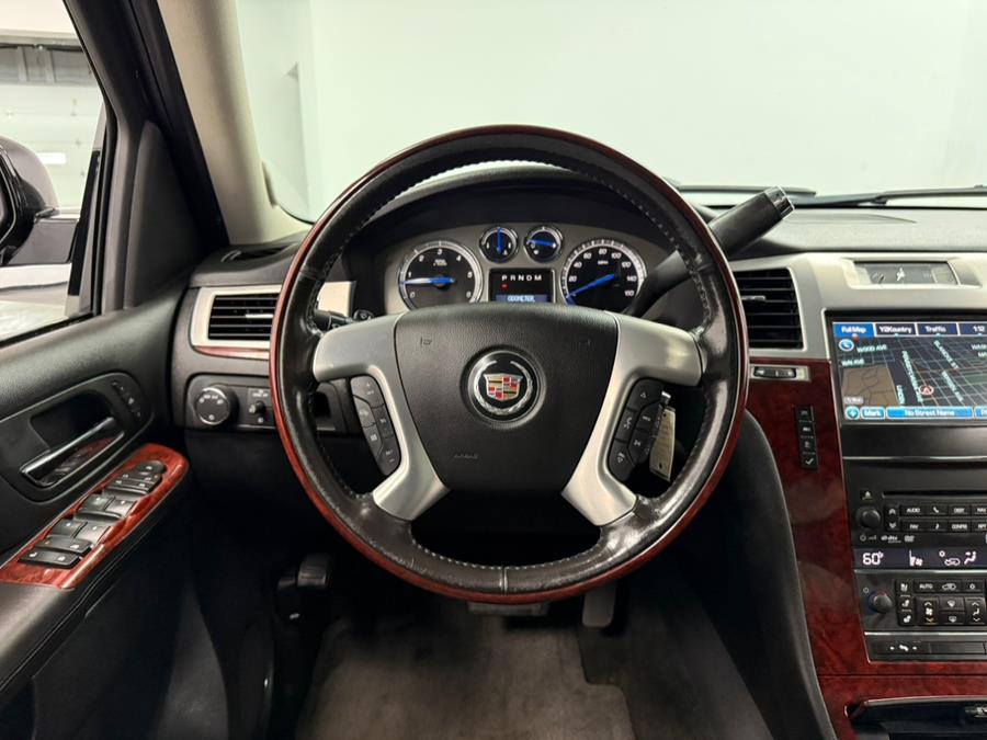 2011 Cadillac Escalade EXT AWD 4dr Luxury, available for sale in Elizabeth, New Jersey | M Auto Group. Elizabeth, New Jersey 2011 Cadillac Escalade EXT AWD 4dr Luxury, available for sale in Elizabeth, New Jersey | M Auto Group. Elizabeth, New Jersey