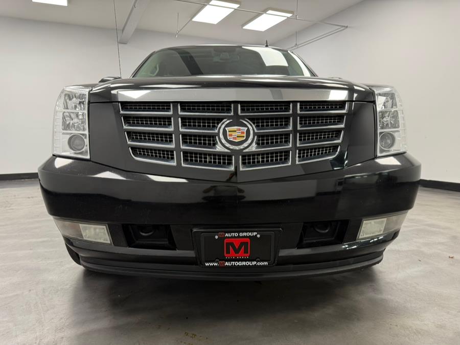 2011 Cadillac Escalade EXT AWD 4dr Luxury, available for sale in Elizabeth, New Jersey | M Auto Group. Elizabeth, New Jersey 2011 Cadillac Escalade EXT AWD 4dr Luxury, available for sale in Elizabeth, New Jersey | M Auto Group. Elizabeth, New Jersey
