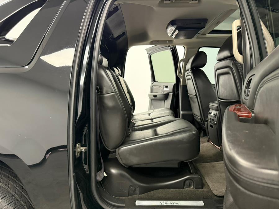 2011 Cadillac Escalade EXT AWD 4dr Luxury, available for sale in Elizabeth, New Jersey | M Auto Group. Elizabeth, New Jersey 2011 Cadillac Escalade EXT AWD 4dr Luxury, available for sale in Elizabeth, New Jersey | M Auto Group. Elizabeth, New Jersey