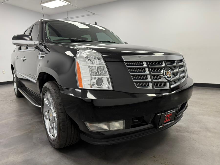 2011 Cadillac Escalade EXT AWD 4dr Luxury, available for sale in Elizabeth, New Jersey | M Auto Group. Elizabeth, New Jersey 2011 Cadillac Escalade EXT AWD 4dr Luxury, available for sale in Elizabeth, New Jersey | M Auto Group. Elizabeth, New Jersey