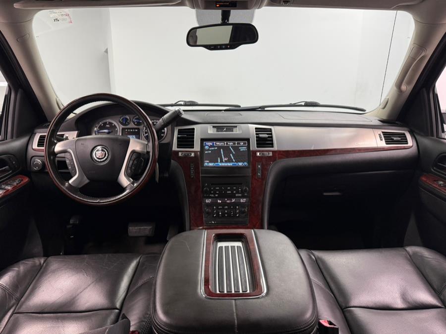2011 Cadillac Escalade EXT AWD 4dr Luxury, available for sale in Elizabeth, New Jersey | M Auto Group. Elizabeth, New Jersey 2011 Cadillac Escalade EXT AWD 4dr Luxury, available for sale in Elizabeth, New Jersey | M Auto Group. Elizabeth, New Jersey