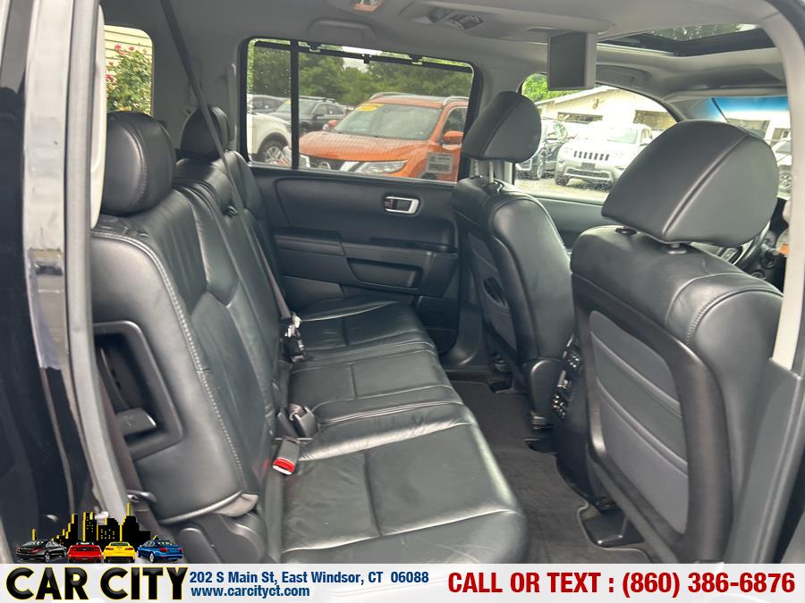 2011 Honda Pilot 4WD 4dr Touring w/RES & Navi, available for sale in East Windsor, Connecticut | Car City LLC. East Windsor, Connecticut 2011 Honda Pilot 4WD 4dr Touring w/RES & Navi, available for sale in East Windsor, Connecticut | Car City LLC. East Windsor, Connecticut