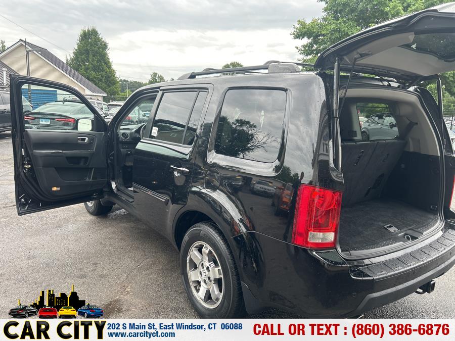 2011 Honda Pilot 4WD 4dr Touring w/RES & Navi, available for sale in East Windsor, Connecticut | Car City LLC. East Windsor, Connecticut 2011 Honda Pilot 4WD 4dr Touring w/RES & Navi, available for sale in East Windsor, Connecticut | Car City LLC. East Windsor, Connecticut