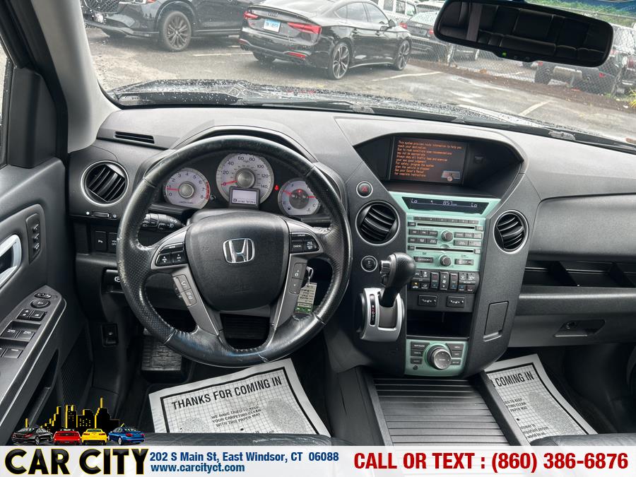 2011 Honda Pilot 4WD 4dr Touring w/RES & Navi, available for sale in East Windsor, Connecticut | Car City LLC. East Windsor, Connecticut 2011 Honda Pilot 4WD 4dr Touring w/RES & Navi, available for sale in East Windsor, Connecticut | Car City LLC. East Windsor, Connecticut