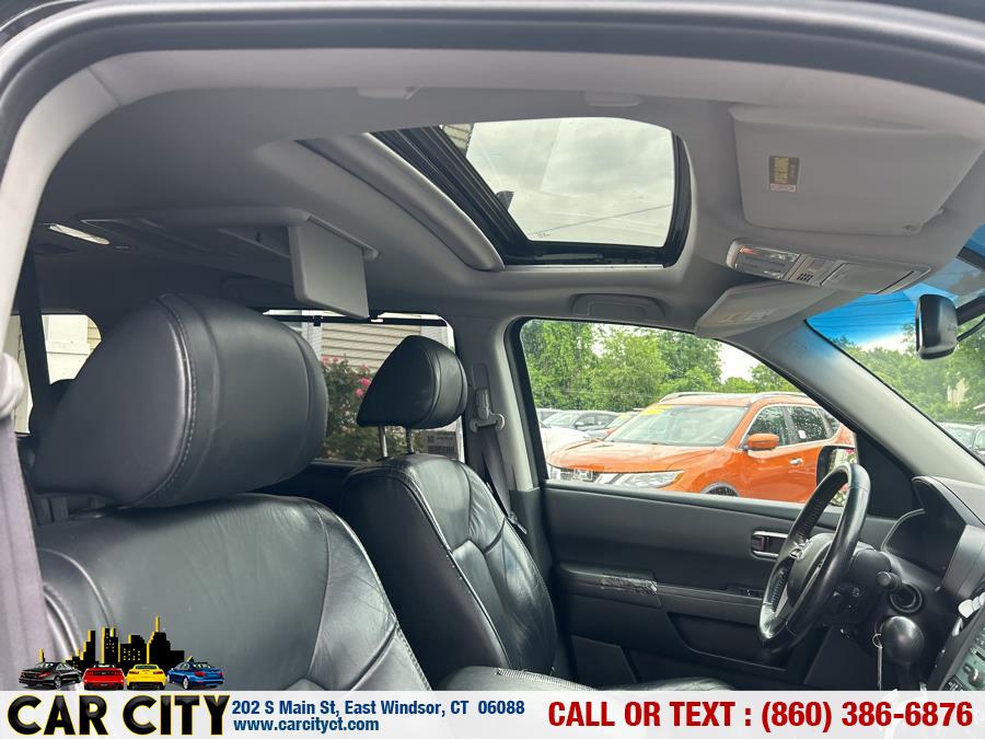2011 Honda Pilot 4WD 4dr Touring w/RES & Navi, available for sale in East Windsor, Connecticut | Car City LLC. East Windsor, Connecticut 2011 Honda Pilot 4WD 4dr Touring w/RES & Navi, available for sale in East Windsor, Connecticut | Car City LLC. East Windsor, Connecticut
