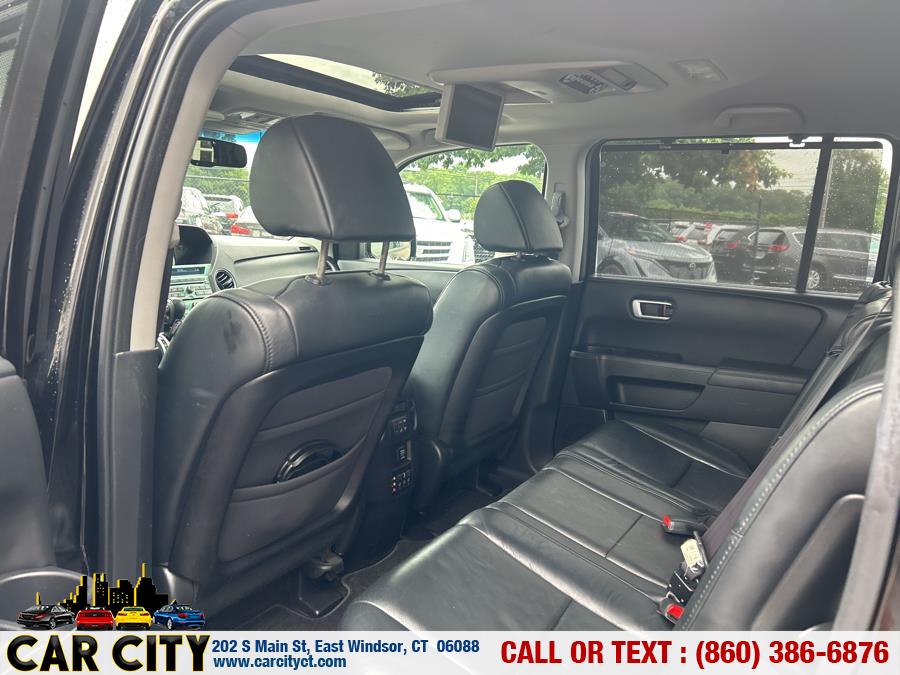 2011 Honda Pilot 4WD 4dr Touring w/RES & Navi, available for sale in East Windsor, Connecticut | Car City LLC. East Windsor, Connecticut 2011 Honda Pilot 4WD 4dr Touring w/RES & Navi, available for sale in East Windsor, Connecticut | Car City LLC. East Windsor, Connecticut