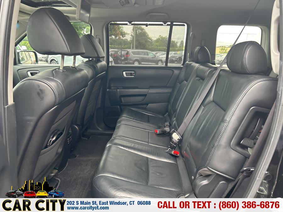 2011 Honda Pilot 4WD 4dr Touring w/RES & Navi, available for sale in East Windsor, Connecticut | Car City LLC. East Windsor, Connecticut 2011 Honda Pilot 4WD 4dr Touring w/RES & Navi, available for sale in East Windsor, Connecticut | Car City LLC. East Windsor, Connecticut